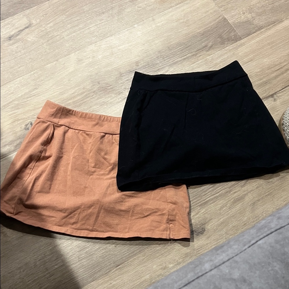 Stylish Black and Tan Women's Skirt Set